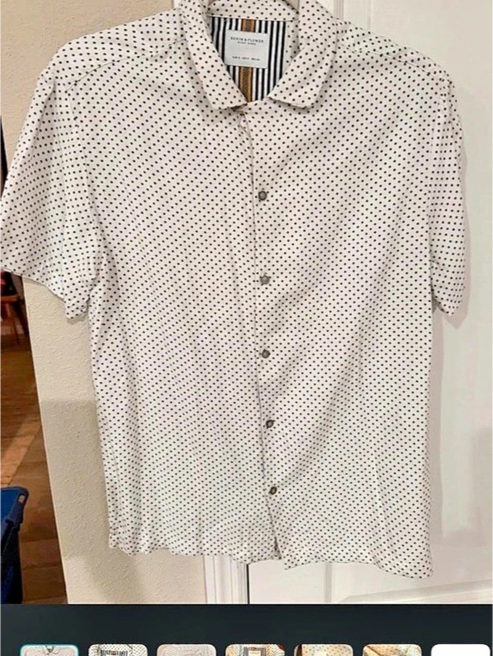 Denim & Flower Men's Polka Dot Button-Up Size Small.